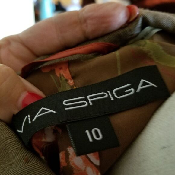 VIA SPIGA SUIT W/ FAUX LEATHER TRIM - Picture 2 of 8